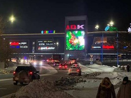 Рекламная LED-поверхность: Фасад ТРЦ ADK River, фасадный экран