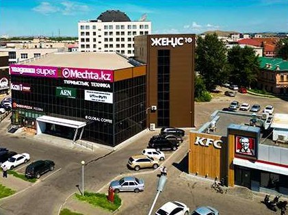 Рекламная LED-поверхность: ТД Женис, центр города
